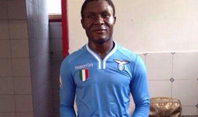 Caso Minala, la Lazio preannuncia azioni legali. Il giocatore: "Tutto falso". Le sue parole inventate da un sito satirico...