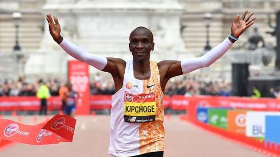 Maratona, il keniano Kipchoge a Vienna abbatte il muro delle due ore
