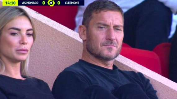 Brutta lite tra Totti e Noemi Bocchi: lei scoppia in lacrime