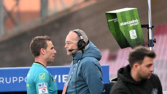 VAR anche per il secondo giallo e per i gol su corner che non c'erano? Tutte le ipotesi