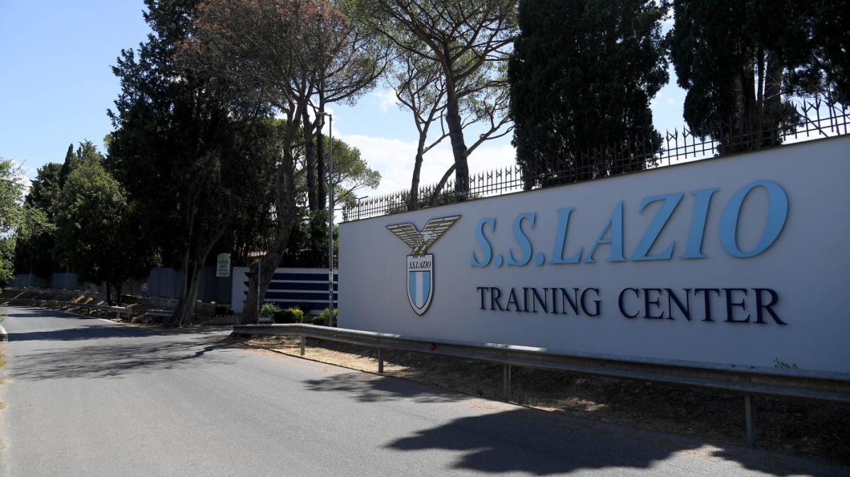 Calciomercato Lazio, "non per forza" a saldo zero: le possibili mosse della società