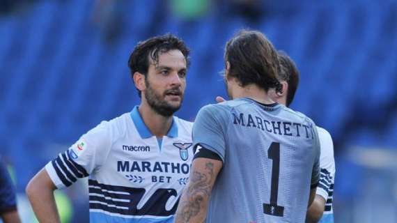 Lazio - Genoa, Marchetti criticato dopo il saluto sotto la Nord: lui risponde così - FOTO 