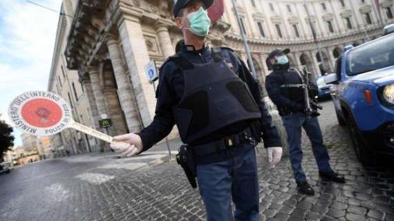 Coronavirus, altra stretta: stop immediato agli spostamenti