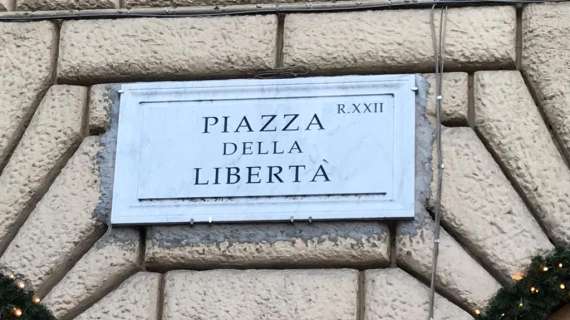 Lazio, deturpato leggio in Piazza della Libertà - FOTO