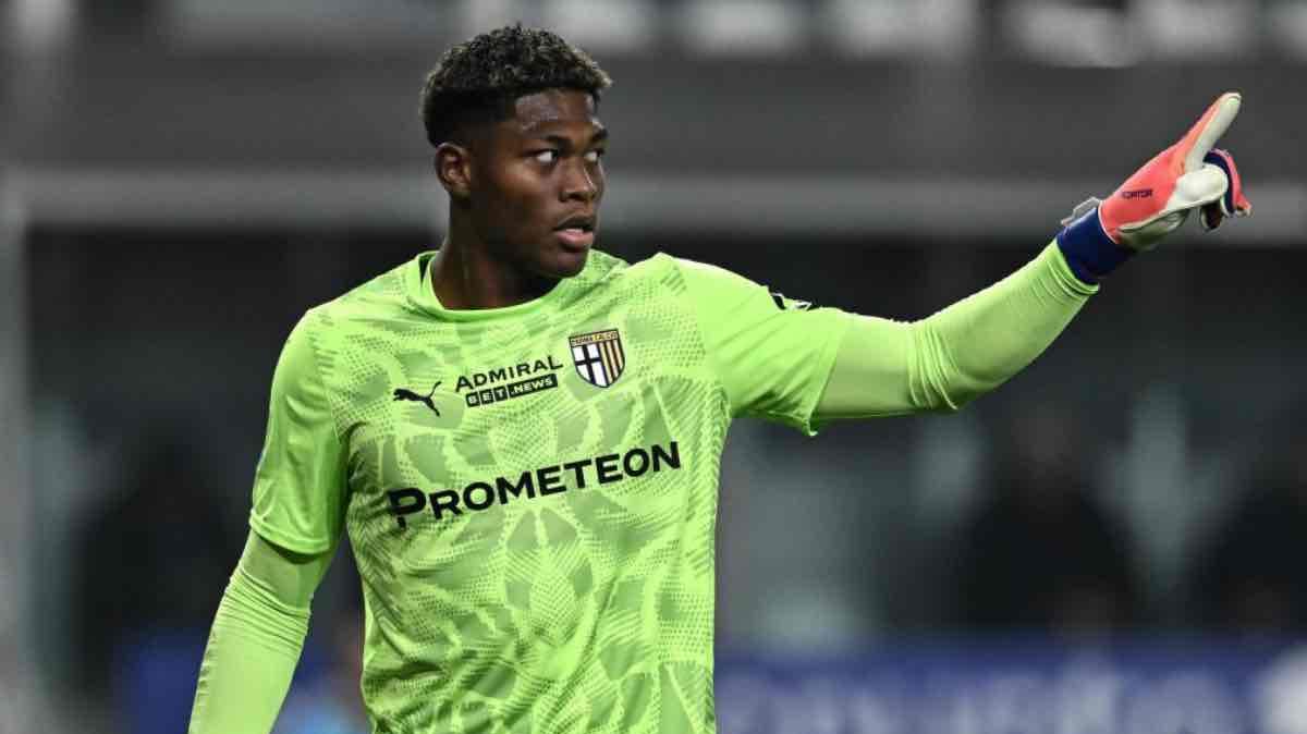 Parma, Suzuki si opera: il portiere salta la sfida con la Lazio