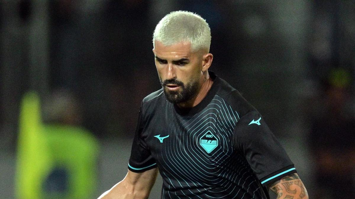Dopo l’addio alla Lazio Hysaj può restare in Serie A: l’indiscrezione
