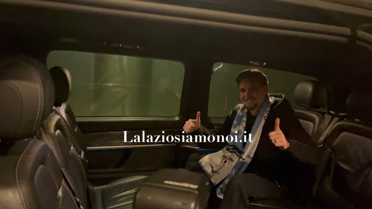 Lazio, il club dà il benvenuto a Taylor: "Kenneth è qui" - FOTO