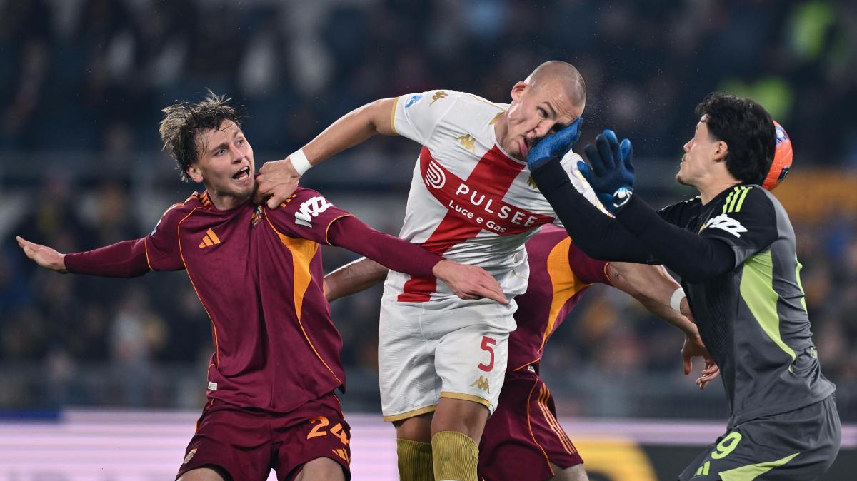 Roma - Genoa, manca un rigore agli ospiti! Svilar e Di Bello... - FOTO