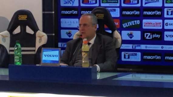 RIVIVI IL LIVE - Lotito sull'affare Hoedt: "Con l'AZ siamo stati chiari. Balotelli? Tanti vogliono la Lazio..."