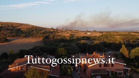 Roma | Grande incendio dietro il Monte Aguzzo, vicino Formello - VIDEO