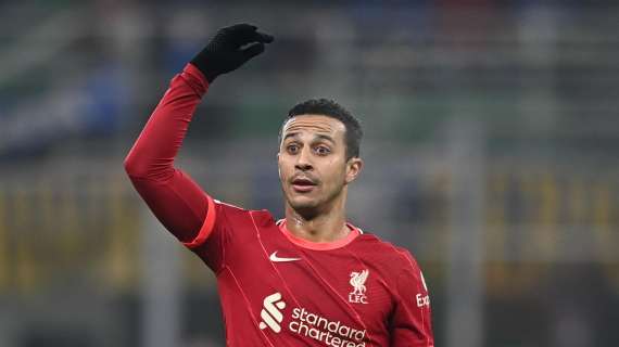 Liverpool, Thiago Alcantara dice addio al calcio giocato