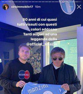 Lazio, Immobile si unisce ai festeggiamenti per Manzini: "80 anni, auguri leggenda" - FT