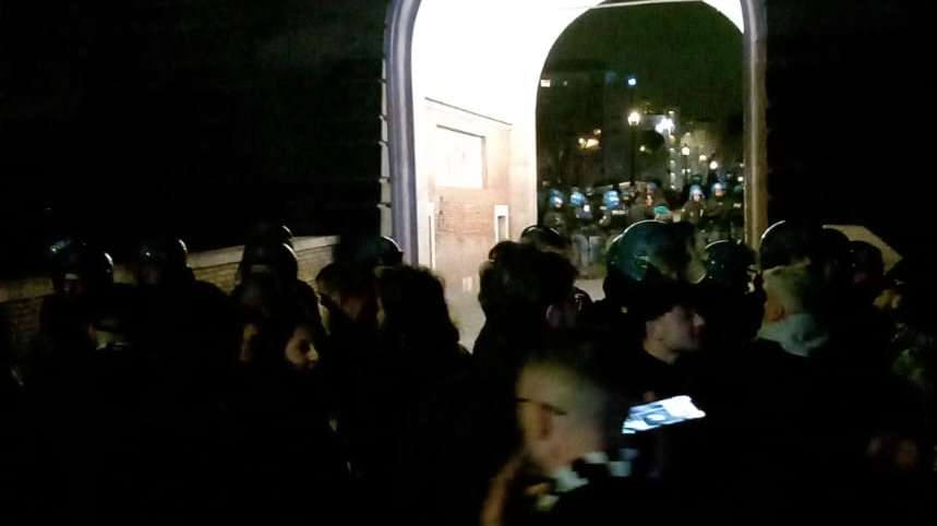 Lazio-Roma | Tensione fuori lo stadio, bloccate alcune strade: la situazione - FOTO