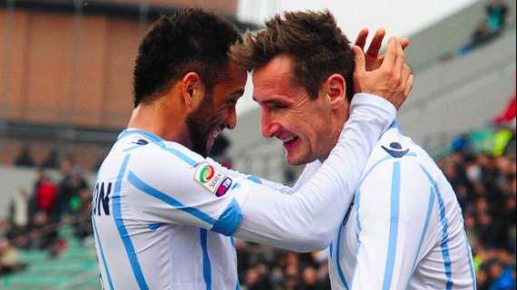 Klose-Anderson, "Il vecchio e il bambino": ecco la nuova coppia gol della Lazio