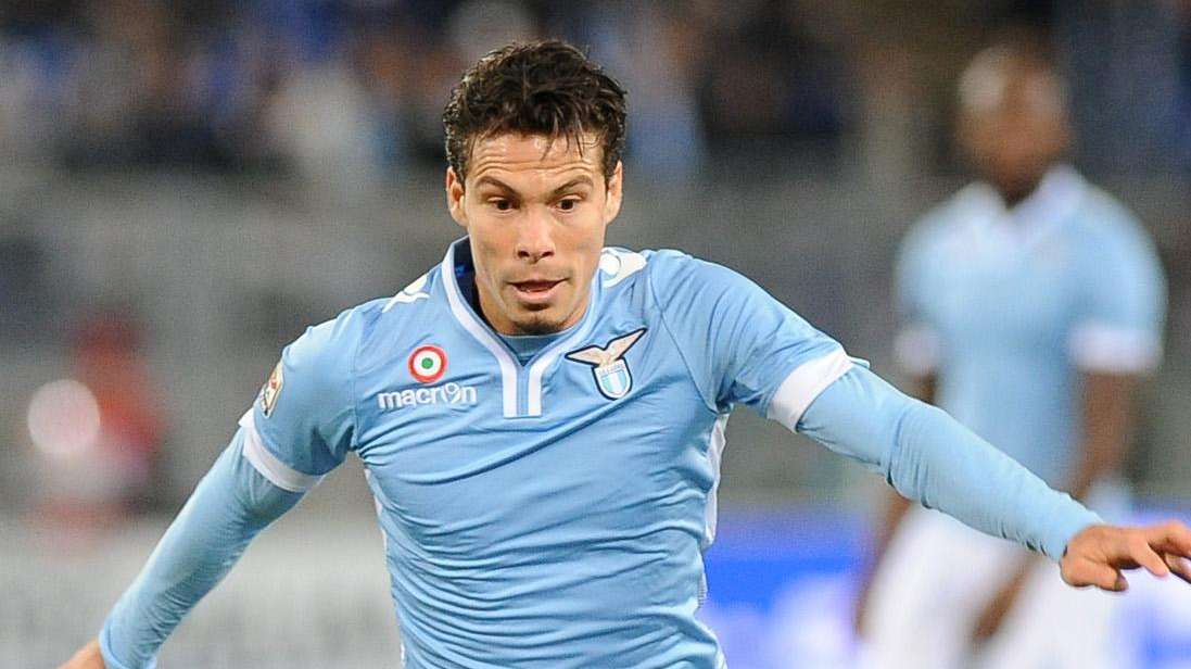 Hernanes, situazione in stallo: il Profeta sempre più verso la permanenza alla Lazio