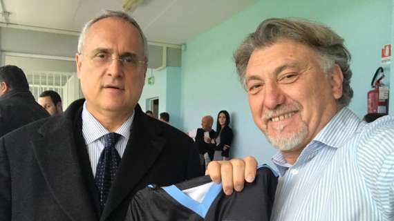 La Lazio Paracadutismo riceve la maglia bandiera per I Giorni delle Aquile 