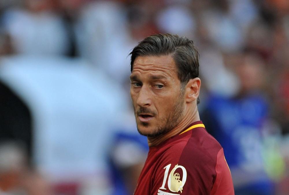 Lazio, Nesta: "Totti è un grande. Prima non potevamo essere amici, ora..."