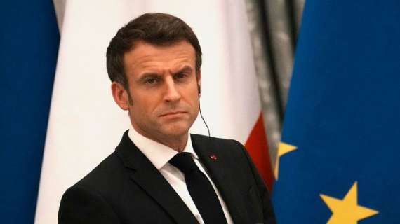 Macron e lo schiaffo della moglie Brigitte: il video diventa un caso - VD