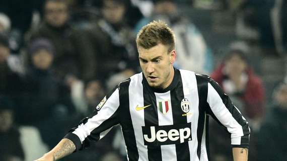 Bendtner sulla Juventus: "Il primo giorno ho trovato dieci giocatori che fumavano in bagno"