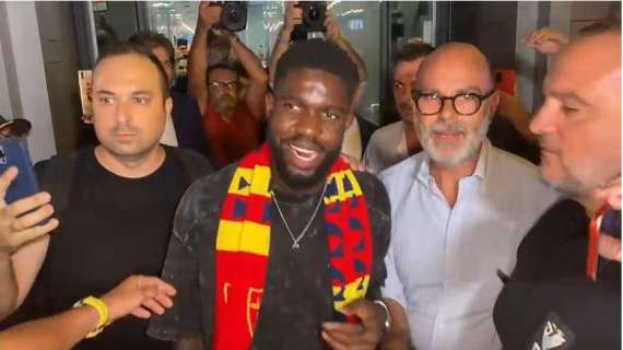 Lecce, bagno di folla all’aeroporto: Umtiti si commuove - VIDEO