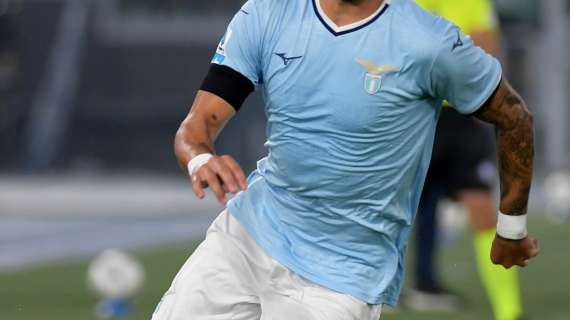 Lazio - Verona, maglie biancocelesti all'asta: i dettagli