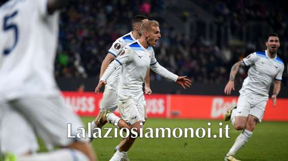 Lazio da impazzire: vince in nove a Plzen, Isaksen la decide al 98'