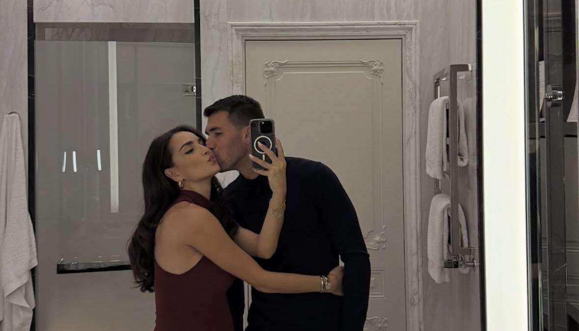 Lazio, dolce attesa per Romagnoli: la compagna svela la gravidanza - FOTO
