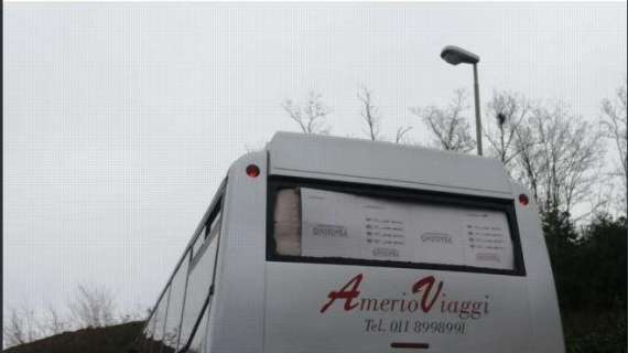 Chianti, ultras del Bologna aggrediscono tifosi del Torino in autogrill: sassi contro il pullman e vetri rotti