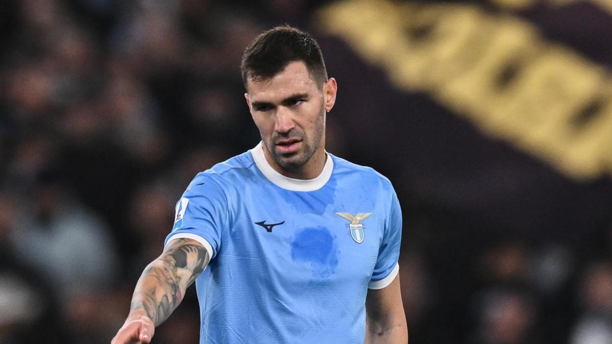 Calciomercato Lazio | Al-Sadd forte su Romagnoli: il centrale apre all'addio