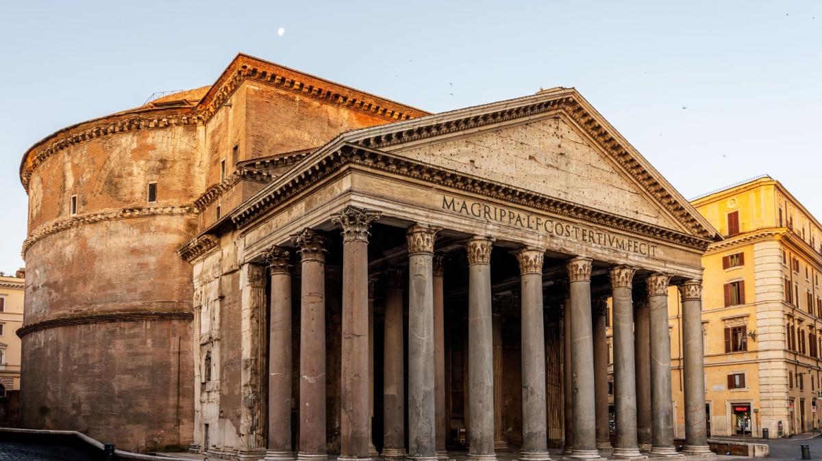 NEWS ROMA | Turista giapponese morto al Pantheon: è precipitato dal muretto