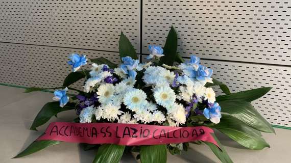 Morte Mihajlovic, la Lazio Calcio a 8 in Paideia: l’omaggio a Sinisa - FOTO E VIDEO