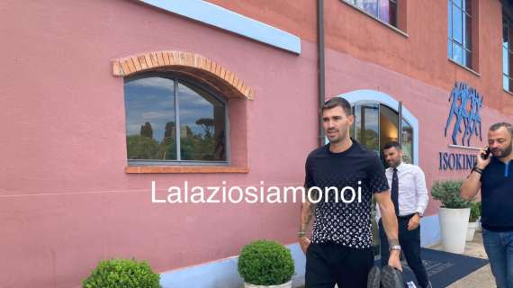Lazio, la prima foto di Romagnoli con la nuova maglia