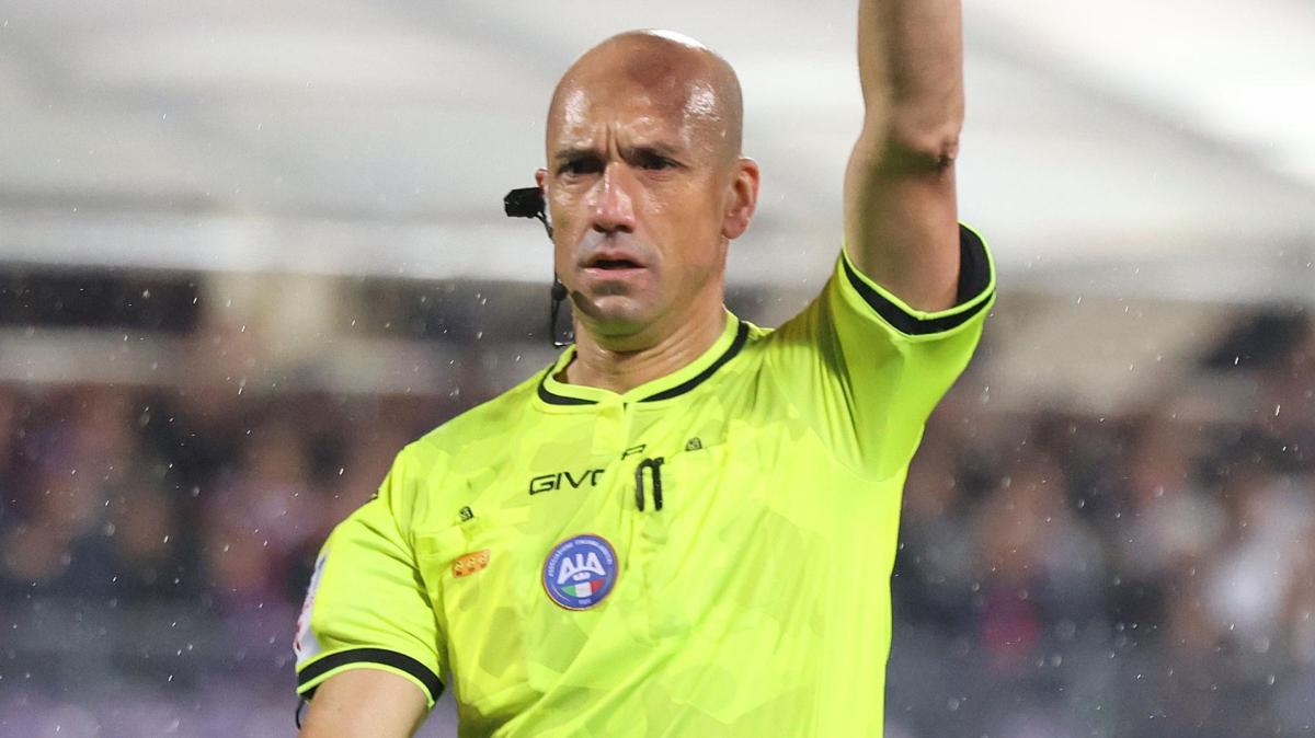 Open Var | Fiorentina - Lazio, Fabbri discute con la Sala Var: cos'è successo