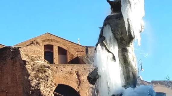 Meteo Roma / Non solo il Covid-19, arriva il gelo: crollo di 15°C