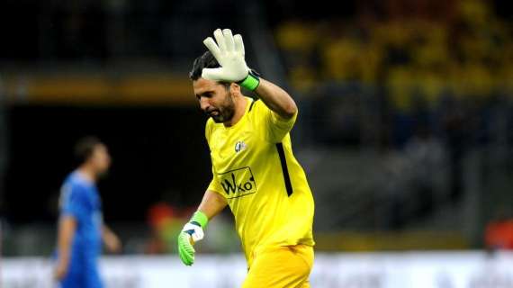 Calciomercato, Buffon - Juve si fa. Ma spunta l'accordo "anti - Maldini"...