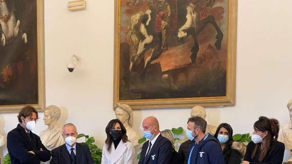 La Lazio omaggia Galeazzi: maglia biancoceleste e tanta emozione - PHOTOGALLERY