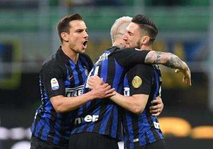 Serie A, l’Inter fa il suo contro il Chievo: è di nuovo terza