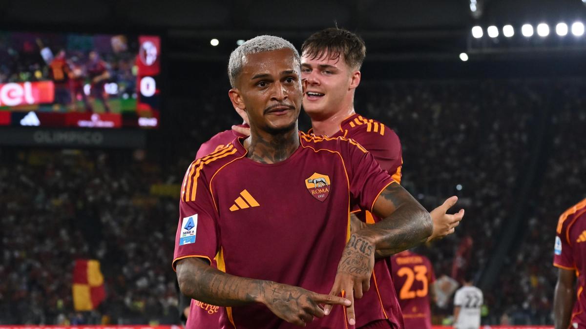 Roma, svista sul contratto di Wesley: c’è un premio per la Champions, ma…