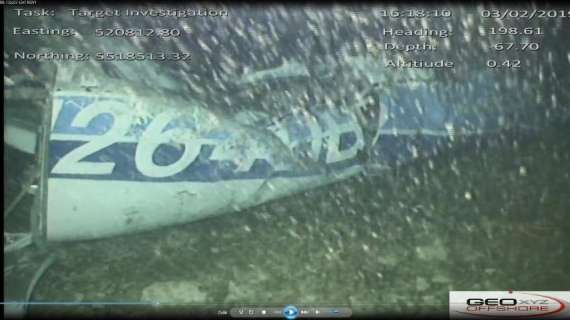 Sala, il comunicato dell'AAIB: "Avvistato un corpo tra i rottami dell'aereo"