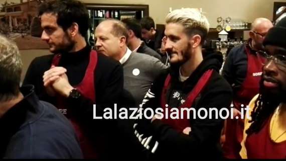 RIVIVI IL LIVE - Lazio ospite di Suor Paola: Parolo, Luis Alberto e Lukaku camerieri per beneficenza - FT&VD
