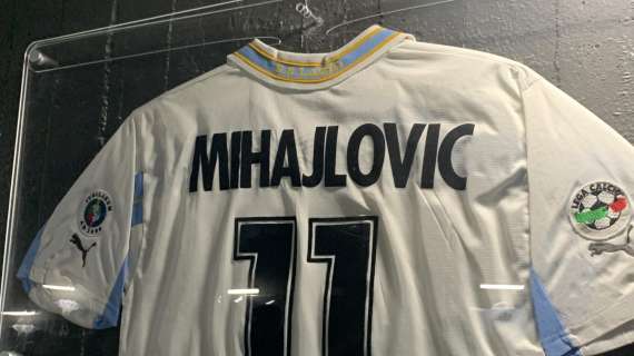 Lazio, nel ricordo di Sinisa: l’Olimpico omaggia Mihajlovic - FOTO