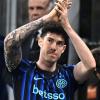 Bastoni, l'Inter non fa sconti. Parla Akanji, Barella resta: le top news delle 13...