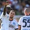 Il Napoli vola al terzo posto e tallona (per ora) Inter e Milan. La classifica aggiornata
