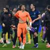 Incubo Inter: fuori ai playoff, delusione enorme in Champions. Le prime pagine del 25 febbraio