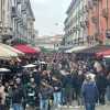 Inter-Feyenoord, quasi cinquemila tifosi olandesi invadono i Navigli (VIDEO)