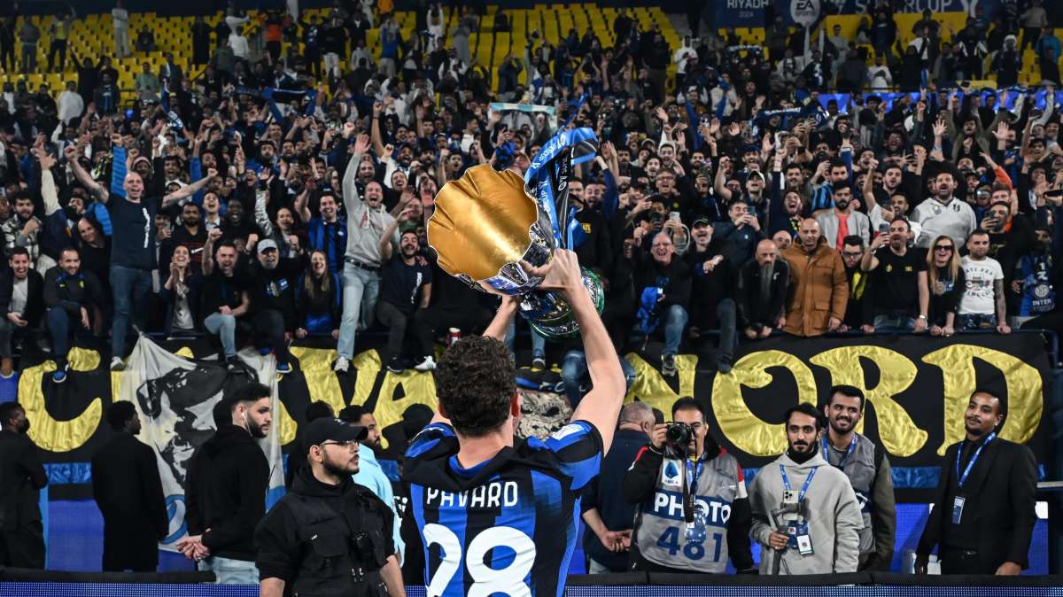 Il "Bastoni di destra" supera l'autentico: lectio magistralis di Pavard in Inter-Juve