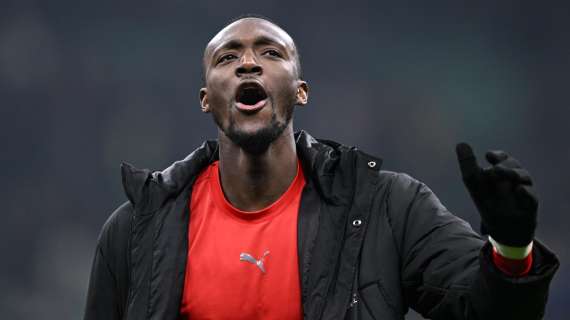 Roma, ufficiale la partenza di Abraham: l'annuncio del Besiktas e le cifre