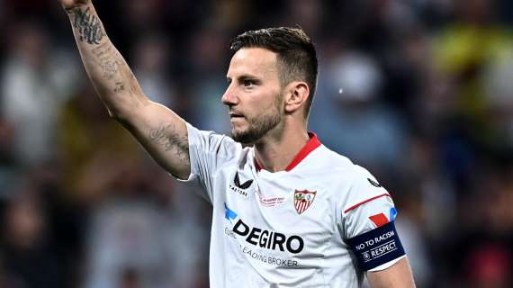 Il centrocampista croato Rakitic si ritira a 37 anni