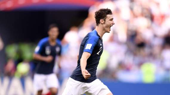 L'obiettivo Pavard: "Nessun contatto per il rinnovo, vedremo a fine stagione"