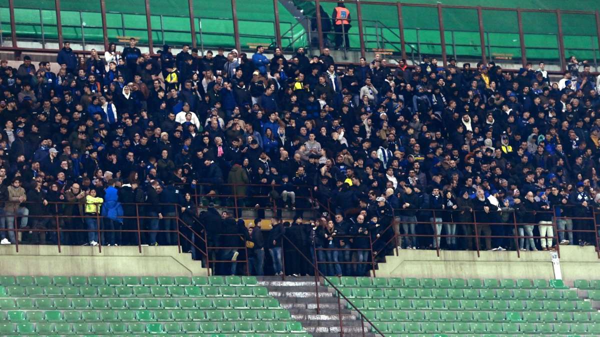 Protesta Curva Nord, un tifoso: "Ci hanno impedito di entrare, atteggiamenti camorristici"